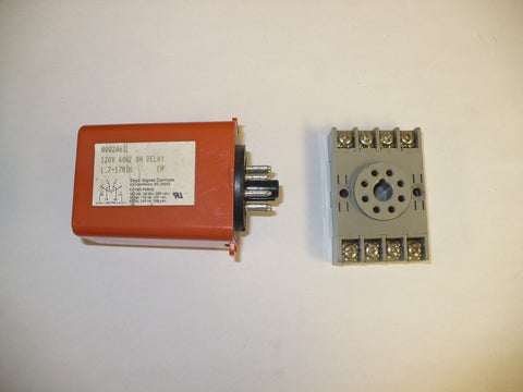 1 pc Eagle Signal 80Q2A611 Timing Relay With Base Socket, 120V, 1.7-17 MIN, Used