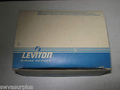 Leviton 390-1W Fluorescent Lampholders, Lot of 9, New