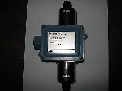 United Controls Type J21K Pressure Differential Switch, J21KD-8821, New in box